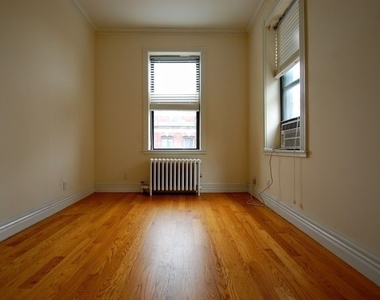 176 E 3rd St, New York, Ny 10009 - Photo Thumbnail 0