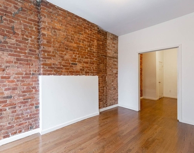 1719 Lexington Avenue - Photo Thumbnail 0