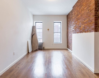 1719 Lexington Avenue - Photo Thumbnail 1