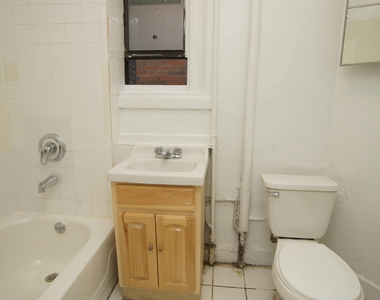 2114 Daly Ave - Photo Thumbnail 7