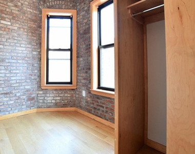 110 Madison St - Photo Thumbnail 2