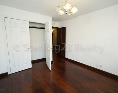 23-24 28th Avenue - Photo Thumbnail 5