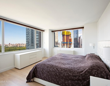 322 West 57th St - Photo Thumbnail 4