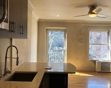 410 West 22nd Street - Photo Thumbnail 4