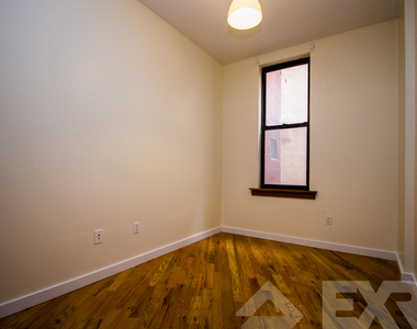 381 Metropolitan Avenue - Photo Thumbnail 7