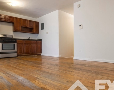 426 Lorimer St - Photo Thumbnail 1