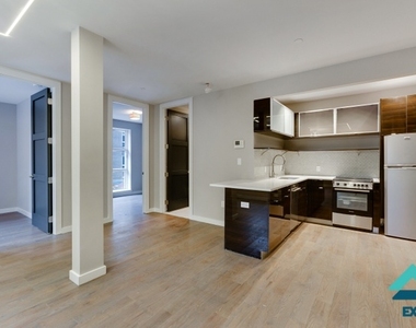 133 Leonard Street - Photo Thumbnail 4