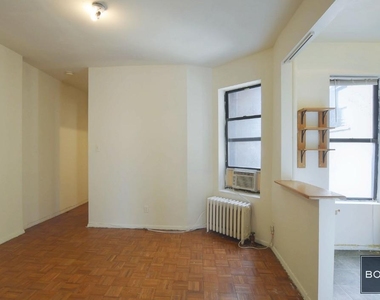 328 EAST 19TH STREET - Photo Thumbnail 2