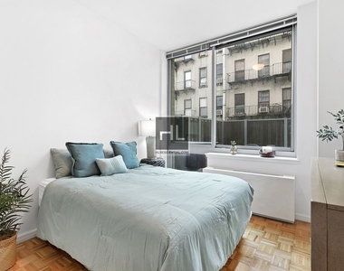 505 West 37 Street - Photo Thumbnail 1