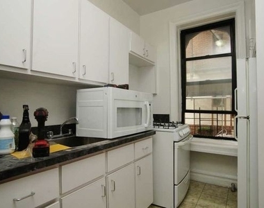 141 East 19th Street - Photo Thumbnail 3