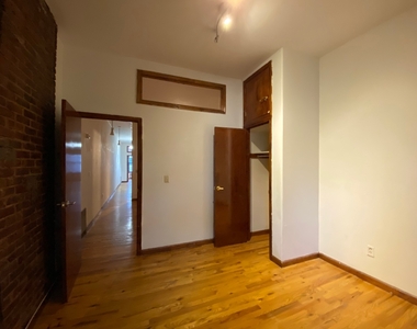 763 St Johns Place - Photo Thumbnail 2