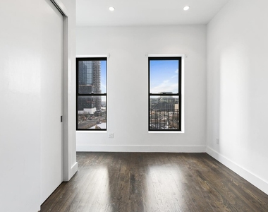 Tenth Ave., Apt. 3-FS - Photo Thumbnail 1