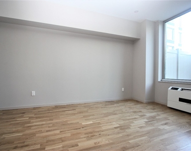 1511 Bedford Ave - Photo Thumbnail 2