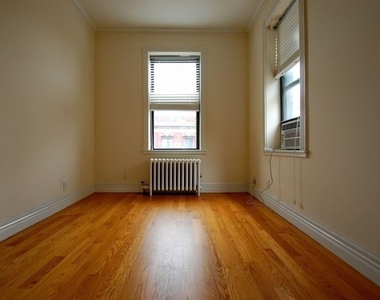 Cashback Rentals - East Village - Photo Thumbnail 3