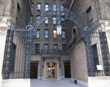 140 East 46th Street - Photo Thumbnail 13