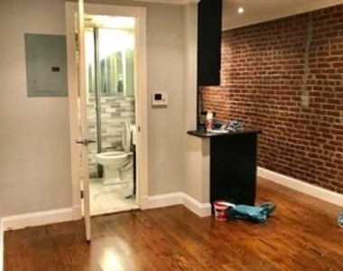 120 East 102nd - Photo Thumbnail 1