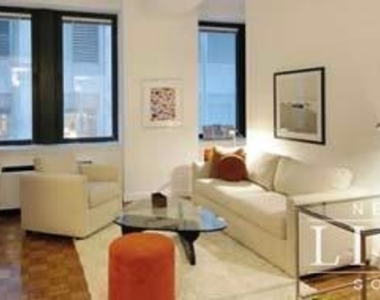 100 Maiden Lane - Photo Thumbnail 0