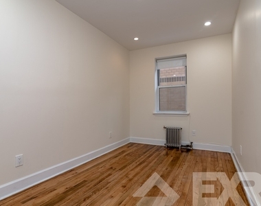 652 Brooklyn Avenue - Photo Thumbnail 2