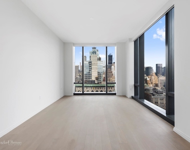 277 Fifth Avenue - Photo Thumbnail 3