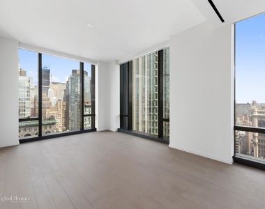 277 Fifth Avenue - Photo Thumbnail 2