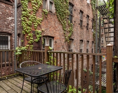 153 Rivington street - Photo Thumbnail 0