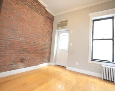 208 E 25th St. - Photo Thumbnail 3