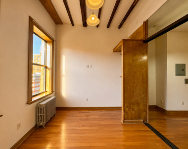 2252 1st Avenue - Photo Thumbnail 2