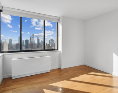 407 Park Avenue South - Photo Thumbnail 3