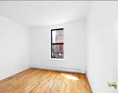 48th and 9th Avenue  - Photo Thumbnail 6