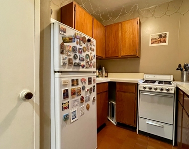 422 East 83rd Street - Photo Thumbnail 13