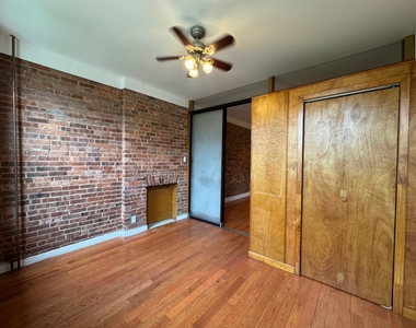 401 East 115th Street - Photo Thumbnail 17