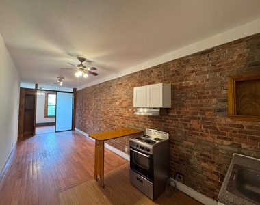 401 East 115th Street - Photo Thumbnail 5