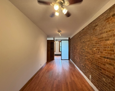 401 East 115th Street - Photo Thumbnail 6