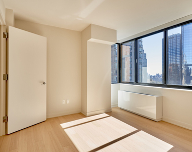 407 Park Avenue South - Photo Thumbnail 4