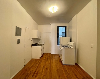 180 East 101st Street - Photo Thumbnail 13