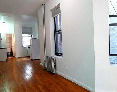 180 East 101st Street - Photo Thumbnail 3