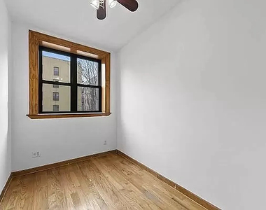 2250 1st Avenue - Photo Thumbnail 5