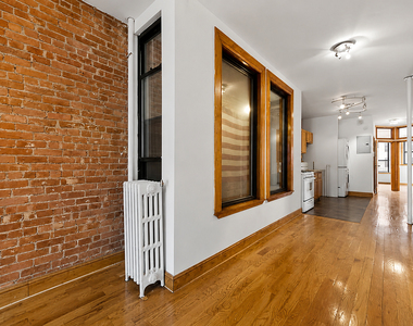 2250 1st Avenue - Photo Thumbnail 9