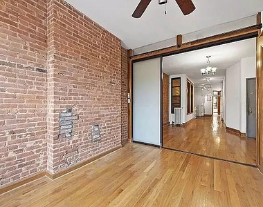 2250 1st Avenue - Photo Thumbnail 6
