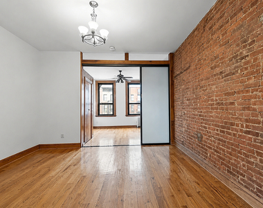 2250 1st Avenue - Photo Thumbnail 5