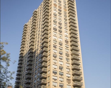 East 33rd Street - Photo Thumbnail 2