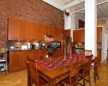 81 Murray St - Photo Thumbnail 2