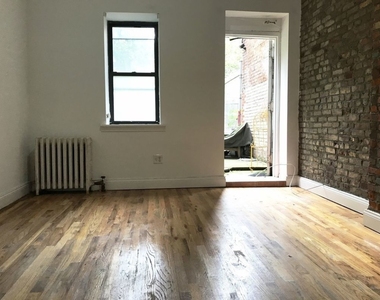 160 Stanton Street - Photo Thumbnail 1