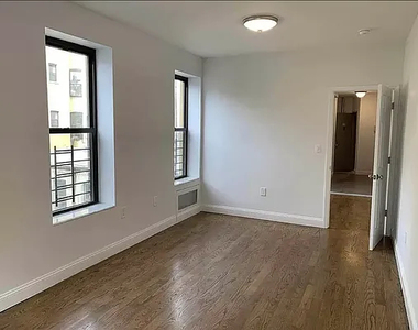424 East 116th Street - Photo Thumbnail 1