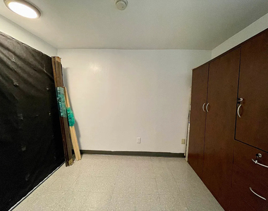 231 East 115th Street - Photo Thumbnail 6