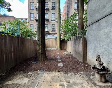 231 East 115th Street - Photo Thumbnail 16