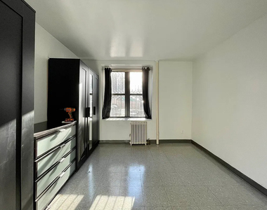 231 East 115th Street - Photo Thumbnail 3