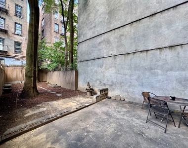 231 East 115th Street - Photo Thumbnail 18