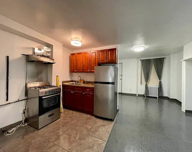 231 East 115th Street - Photo Thumbnail 7