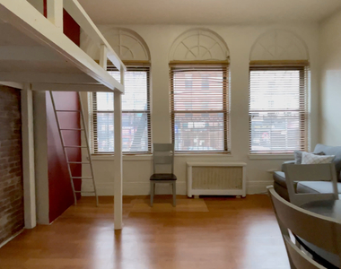 1708 Lexington Avenue - Photo Thumbnail 5